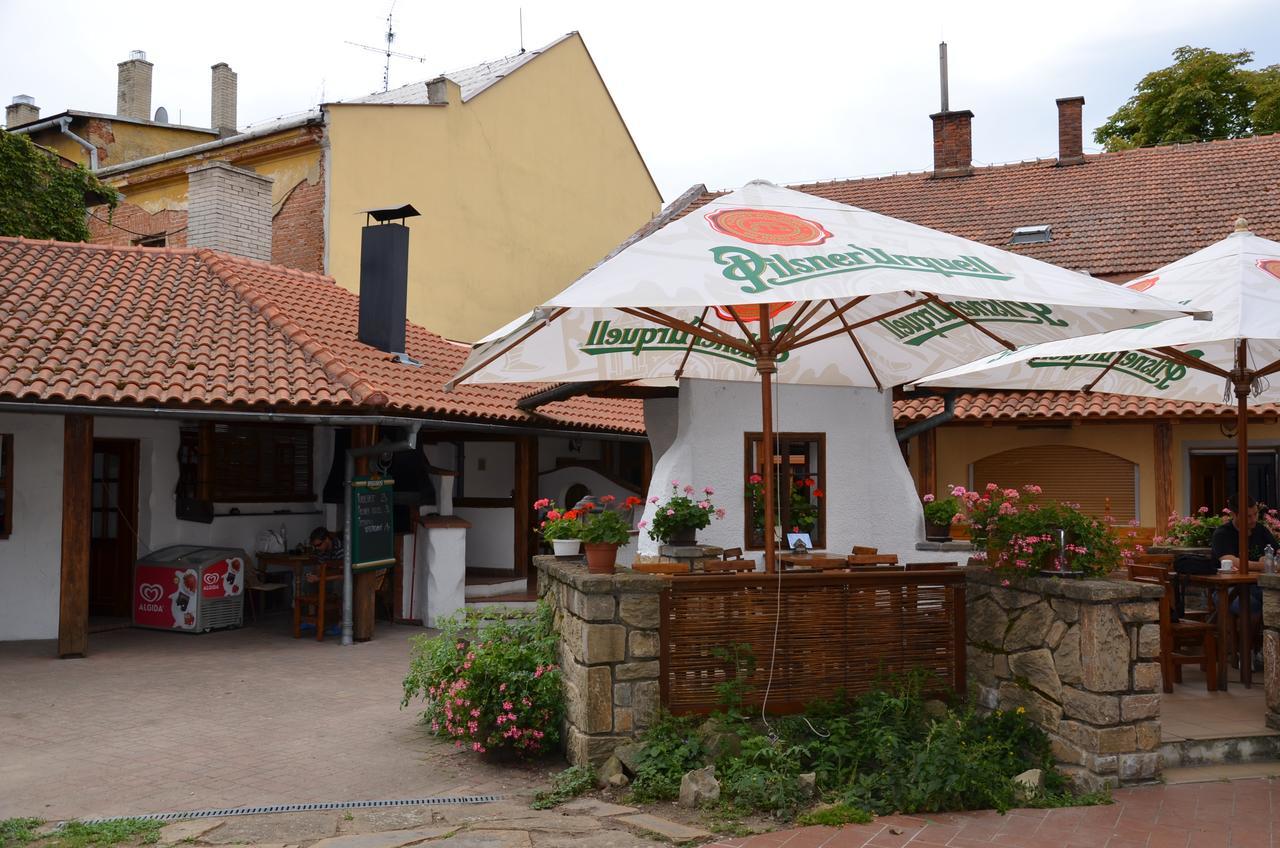 Penzion Pod Kastany Kvasice Exterior photo